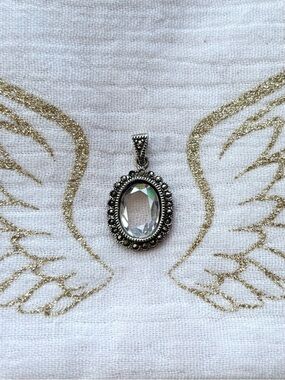 Sterling Silver Vintage-Style Clear Crystal Oval Pendant Necklace with Marcasite